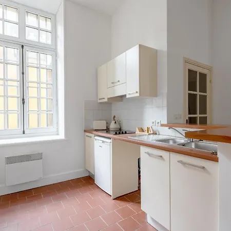 דירה Superbe Avec Cour Dans La Bastide